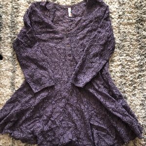 Free People lace purple top! Excellent condition